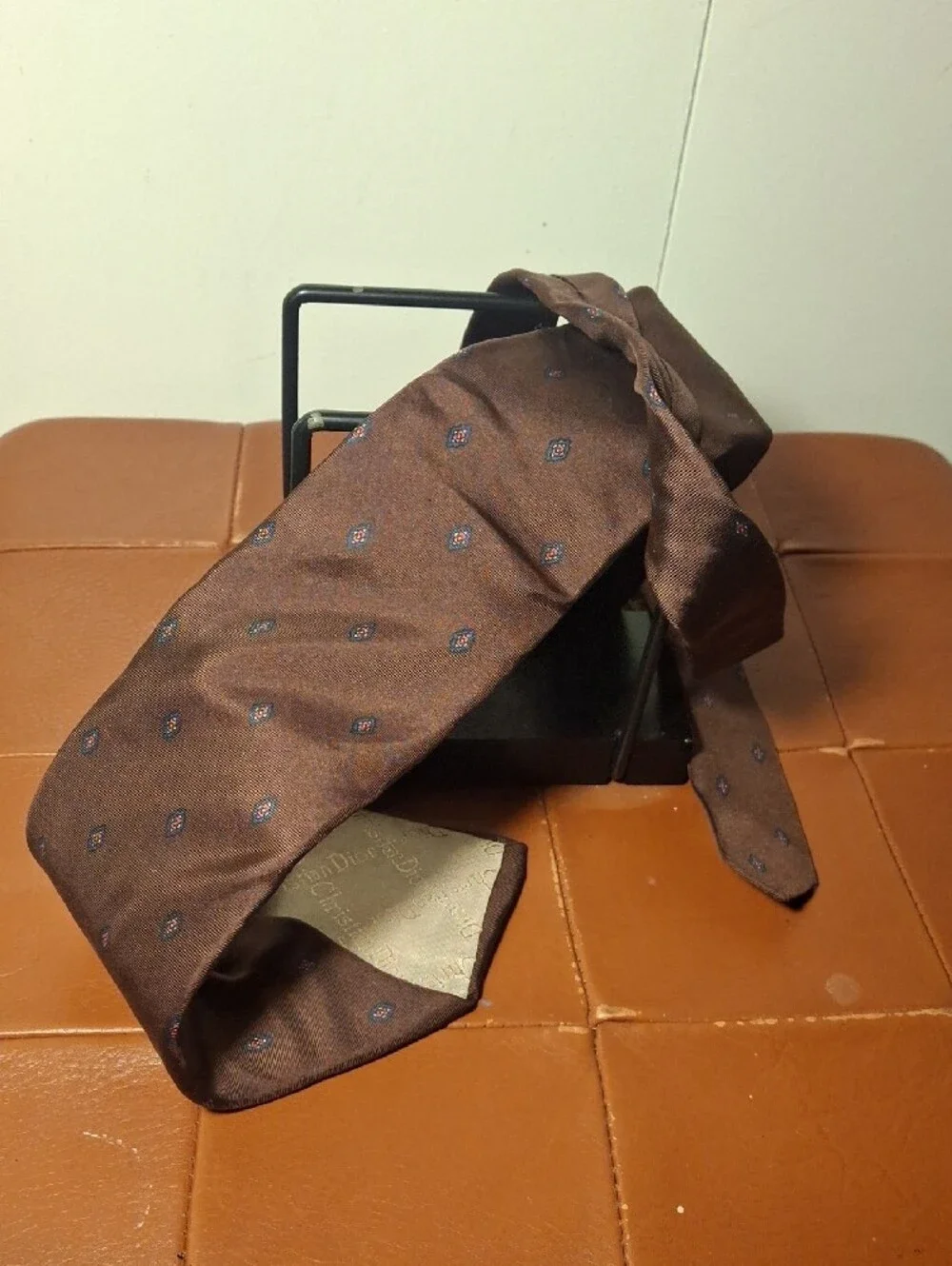 Tie (Not in subcategory)